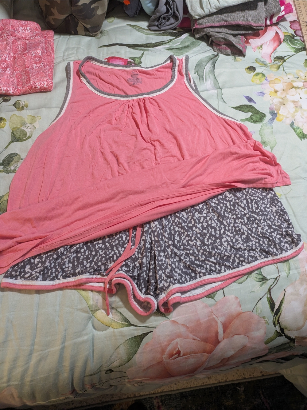 Women’s Pink Tank & Gray Short Sleep Set